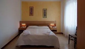 Alloggio La Pesa 3* Verona